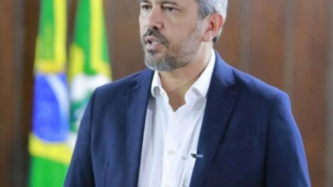 elmano-reduz-icms-para-setores-de-confeccao-e-vestuario-no-ceara
