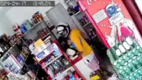 mercadinho-e-atacado-por-casal-de-assaltantes-em-maranguape;-moradores-relatam-inseguranca