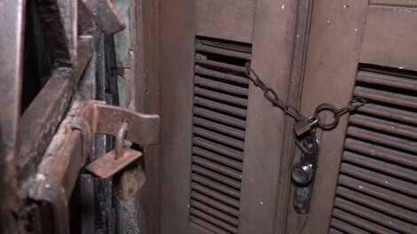 homem-invade-casa-em-fortaleza,-rouba-celular-e-foge-apos-o-cachorro-latir