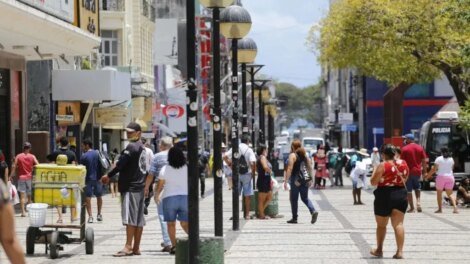 feriado-de-tiradentes:-veja-o-que-abre-e-o-que-nao-abre-neste-domingo-(21)-em-fortaleza