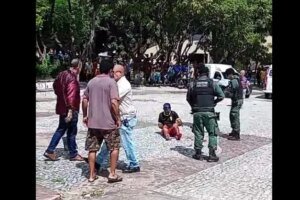 tiroteio-no-mercado-sao-sebastiao:-homem-e-preso-apos-ameacar-policiais-no-centro-de-fortaleza