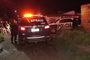 jovem-e-linchado-na-grande-fortaleza-apos-assaltar-morador-e-cair-da-moto-durante-fuga