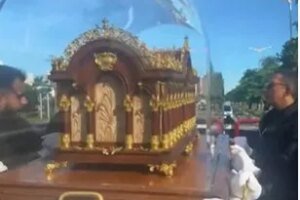 ao-vivo:-reliquias-de-santa-teresinha-chegam-a-fortaleza
