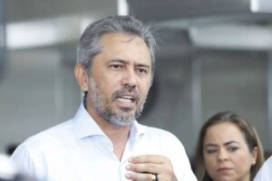 elmano-anuncia-mais-de-3-mil-empregos-em-acao-voltada-para-os-trabalhadores-no-mes-de-maio