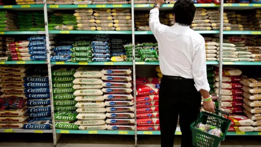 supermercados-de-fortaleza-limitam-venda-de-marca-de-arroz-apos-enchentes-no-rs