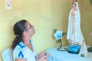 devota-batizada-em-homenagem-a-nossa-senhora-de-fatima-relata-milagres-da-santa