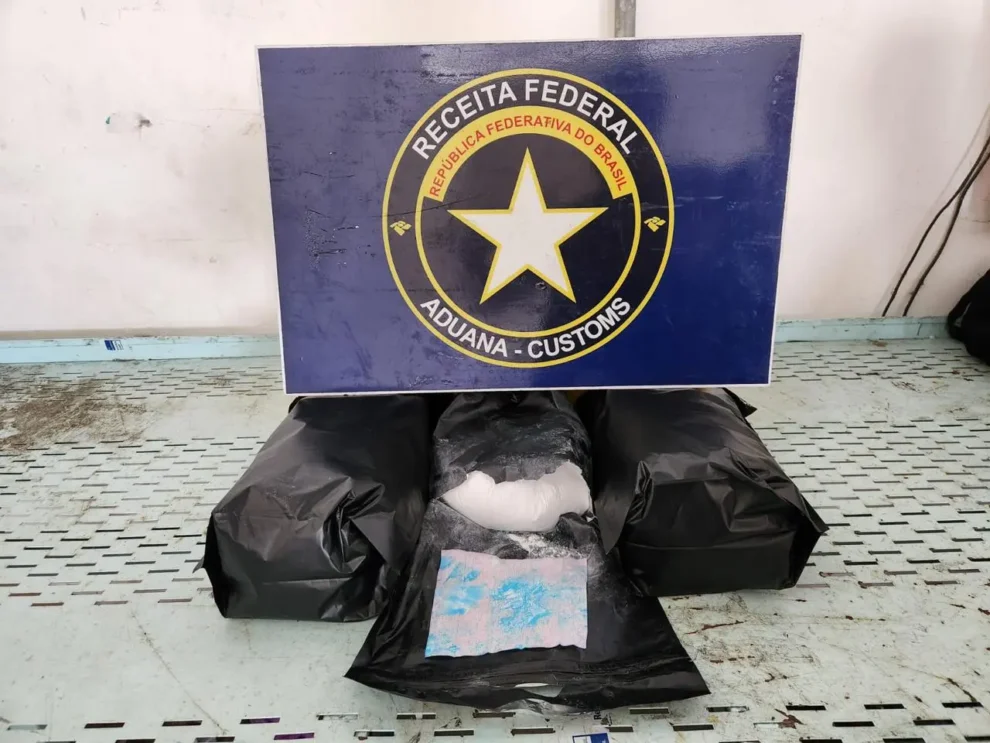 receita-federal-apreende-9-kg-de-cocaina-encontradas-em-encomenda-postal-no-aeroporto-de-fortaleza