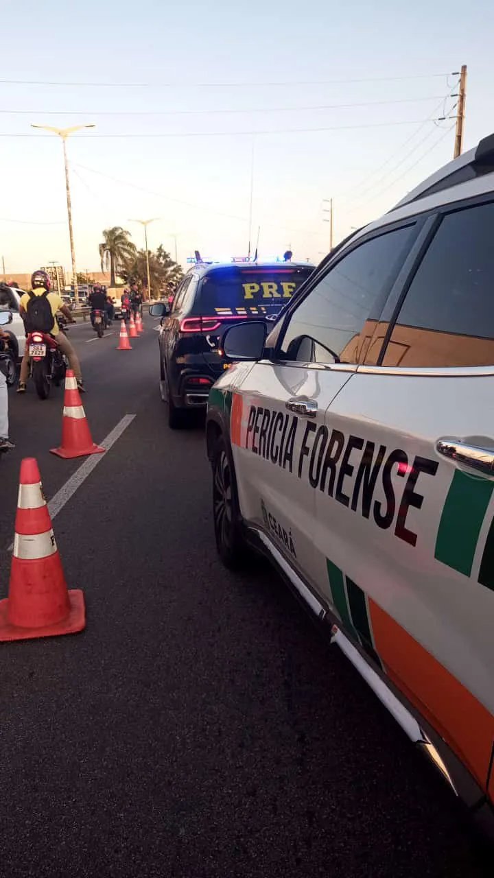 grave-acidente-na-br-116-deixa-um-motociclista-morto-e-outro-ferido