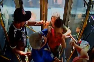 motorista-de-onibus-salva-crianca-que-estava-engasgada-durante-trajeto-em-fortaleza