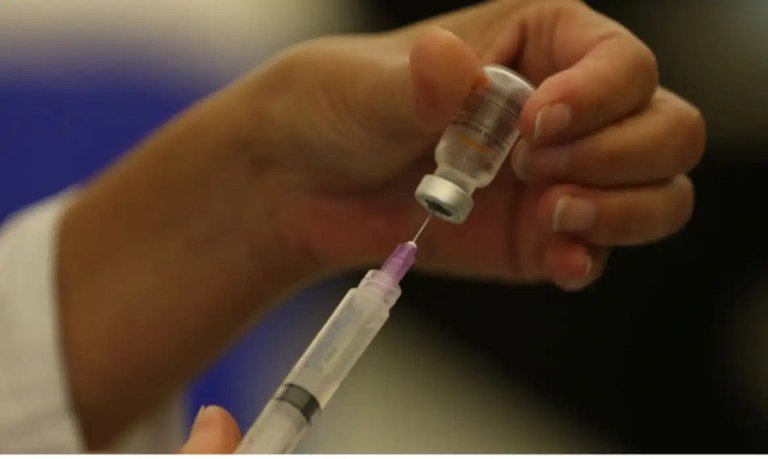 vacina-contra-chikungunya-apresenta-quase-100%-de-eficacia-nos-testes-finais