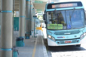 etufor-amplia-frota-com-40-onibus-extras-para-atender-estudantes-no-enem-2024