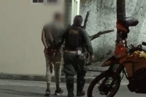 desacato:-adolescente-chama-policial-para-brigar-durante-abordagem-e-e-levado-a-delegacia