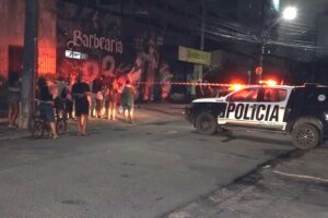 execucao:-travesti-e-morta-a-tiros-na-rua,-no-centro-de-fortaleza