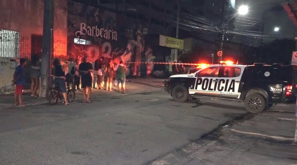 execucao:-travesti-e-morta-a-tiros-na-rua,-no-centro-de-fortaleza