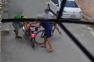 motociclista-por-aplicativo-e-assaltado-por-criminosos-em-bicicleta-enquanto-esperava-cliente