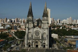 fortaleza-nao-tera-missas-na-manha-de-domingo-(29),-quando-ocorrera-a-abertura-do-jubileu-de-2025