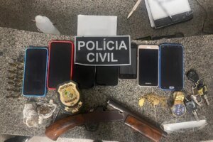 policia-captura-dois-suspeitos-de-invadir-casa,-roubar-moto,-agredir-casal-e-pisotear-cadela