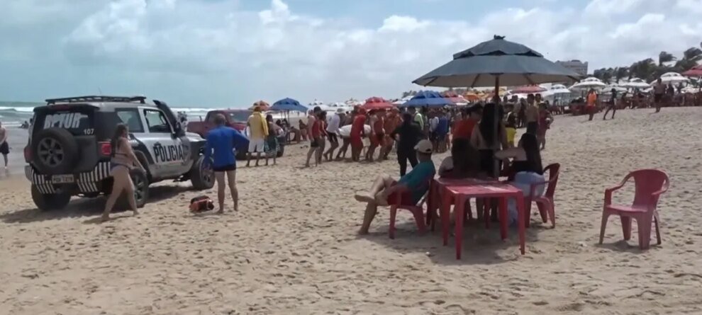 idoso-morre-apos-salvar-duas-criancas-de-afogamento-na-praia-do-futuro,-em-fortaleza