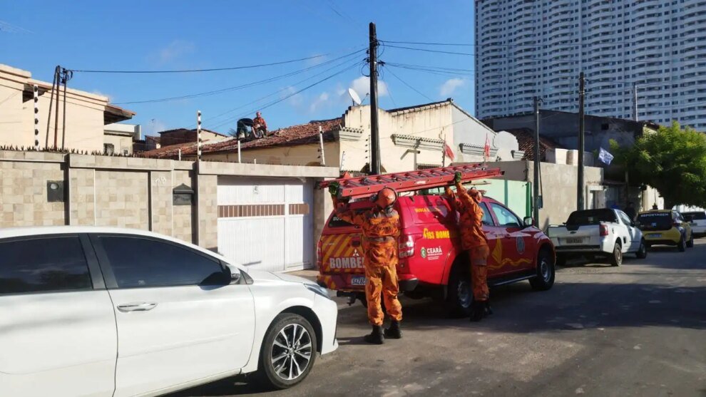 idoso-e-encontrado-morto-em-telhado-de-casa-no-centro-de-fortaleza