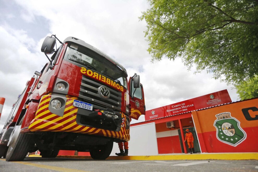 incendio-em-casa-na-messejana-deixa-familia-desabrigada