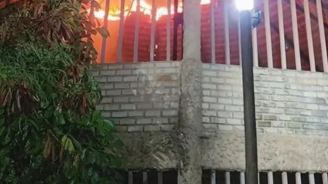 incendio-atinge-estrutura-do-projeto-4-varas-na-barra-do-ceara