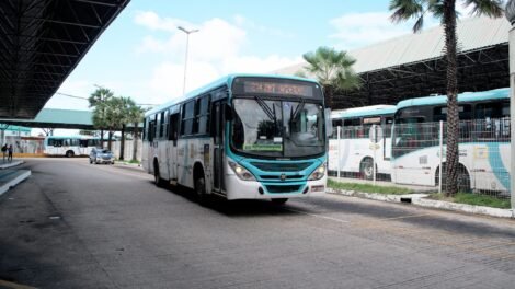 fortaleza-nao-tera-aumento-na-tarifa-de-onibus,-garante-prefeito-evandro-leitao