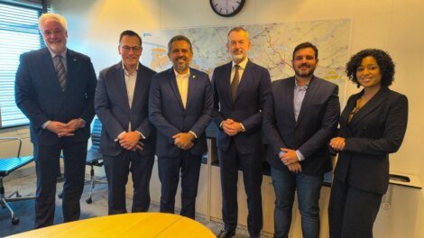 elmano-fortalece-parceria-com-o-porto-de-roterda-para-impulsionar-o-hidrogenio-verde-no-ceara