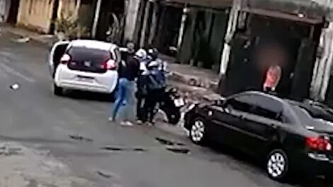 casal-e-assaltado-na-porta-de-casa,-em-fortaleza,-quando-saia-para-ir-ao-trabalho