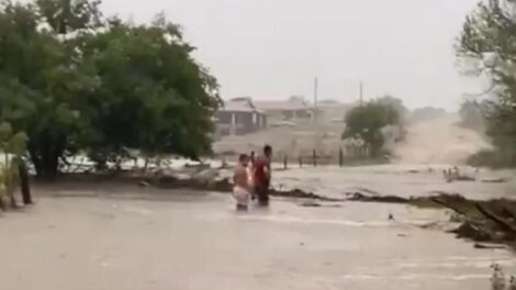 taua-e-banabuiu-registram-alagamentos-em-meio-a-fortes-chuvas-no-interior-do-ceara