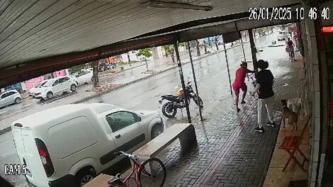 criminoso-em-bicicleta-desiste-de-assalto-apos-representante-comercial-reagir-a-abordagem