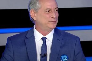 justica-penhora-hilux-de-ciro-gomes-por-divida-de-r$-6,6-mil-com-advogados