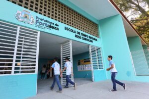 ano-letivo-inicia-nesta-quinta-(30)-para-237-mil-alunos-da-rede-municipal-de-fortaleza