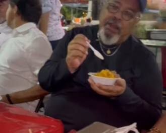 evandro-leitao-leva-jorge-aragao-para-comer-tradicional-pratinho-da-cidade-2000