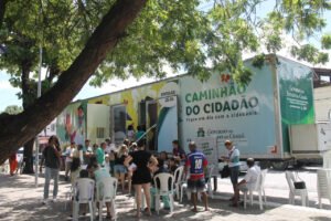 caminhao-do-cidadao-inicia-atendimentos-de-fevereiro-em-madalena,-paracuru-e-fortaleza