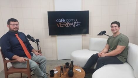 gabriel-biologia-aponta-divergencias-internas-no-psol-e-fala-sobre-relacao-com-pt