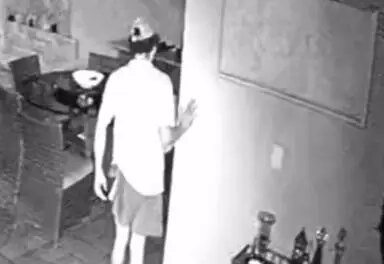 ladrao-tem-dor-de-barriga-durante-roubo-e-suja-paredes-de-residencia-antes-de-fugir