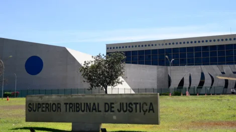 superior-tribunal-de-justica-rejeita-tese-do-racismo-reverso;-entenda