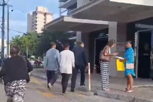 suspeitos-de-agredir-homem-morto-em-frente-a-shopping-sao-ouvidos-e-liberados