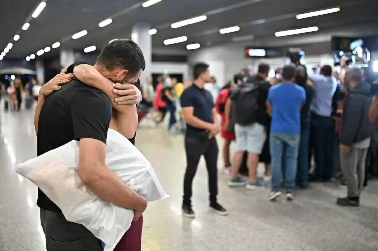 apos-parada-em-fortaleza,-parte-de-deportados-dos-eua-chega-a-belo-horizonte