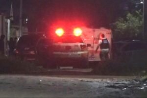 jovem-e-morto-a-tiros-apos-trio-em-carro-abordar-a-vitima-na-rua,-em-maranguape/ce
