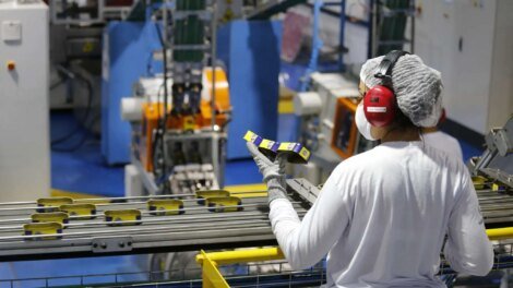 ceara-atrai-mais-de-r$-2,6-bilhoes-em-investimentos-e-gera-5-mil-empregos-em-2025