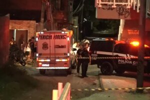 homem-e-morto-a-tiros-ao-voltar-para-casa-no-parque-santana,-em-fortaleza