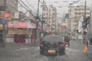 fortaleza-registra-94-mm-de-chuva-e-previsao-indica-acumulados-ainda-maiores-para-terca-feira-(18)