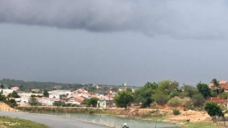 ceara-recebe-aviso-meteorologico-de-chuvas-intensas-ate-quarta-feira-(26)