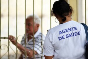elmano-envia-projeto-para-atualizar-piso-salarial-dos-agentes-comunitarios-de-saude-no-ceara