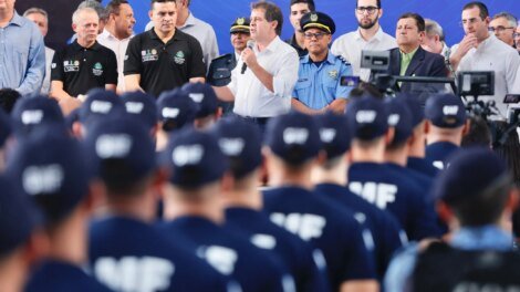 evandro-leitao-empossa-254-novos-guardas-municipais-e-anuncia-reforco-na-seguranca-de-fortaleza