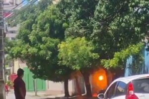 incendio-em-oficina-no-bairro-joaquim-tavora-foi-provocado-por-curto-circuito-na-rede-eletrica