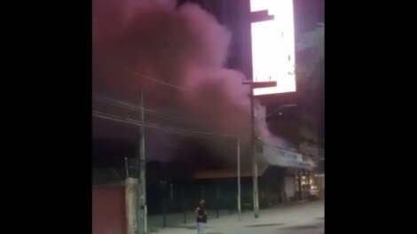 incendio-e-registrado-em-hamburgueria-de-fortaleza-na-madrugada-desta-quinta-feira-(6)