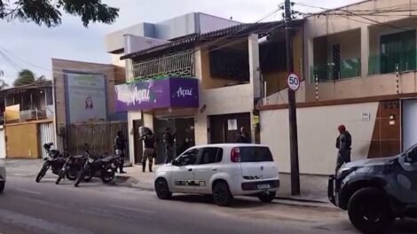 assaltante-rouba-celular-e-moto-de-funcionaria-de-acaiteria-em-fortaleza