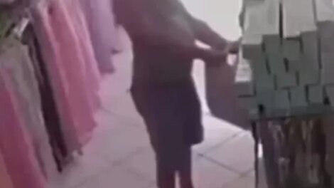 homem-e-preso-apos-ser-flagrado-furtando-produtos-de-loja-em-quixada/ce